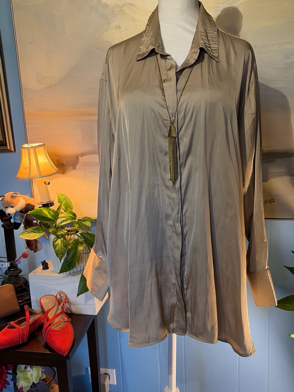 Old Navy Taupe Satin-Look Women's Button-Down Shirt